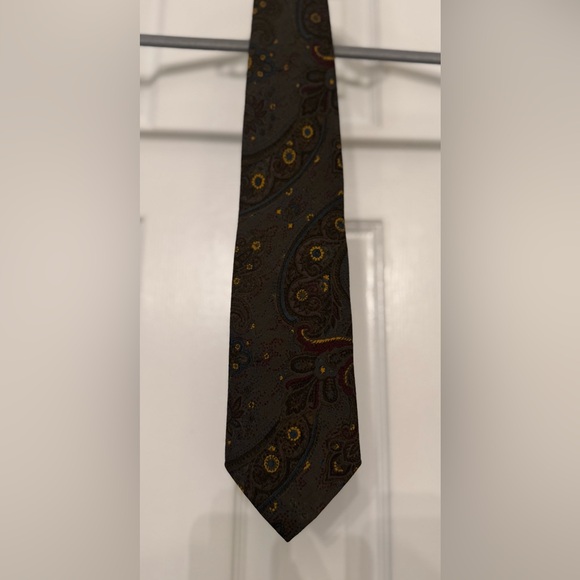 Vintage Brooks Brothers Paisley All Wool Tie – Classic Preppy Designer Necktie - Picture 3 of 3